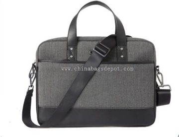 Messenger bag with metal buckle
