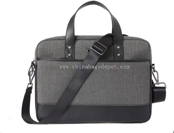 Messenger bag with metal buckle