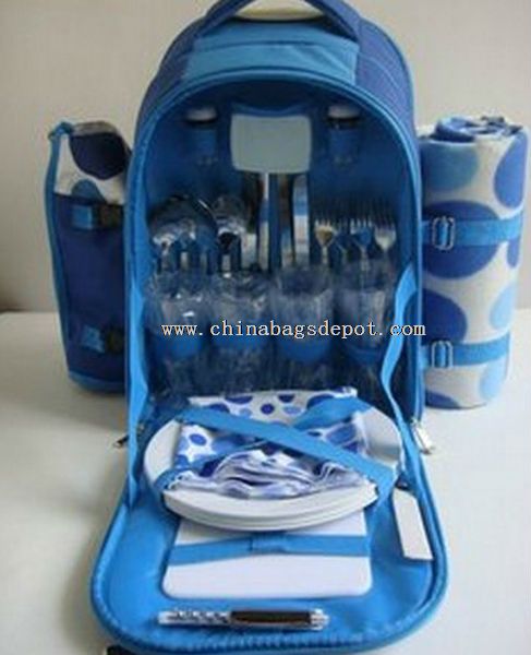 2 person picnic bag with tableware
