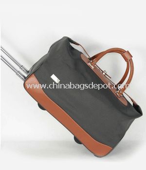 Wheeled duffle bag