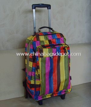 Wheeled duffle bag