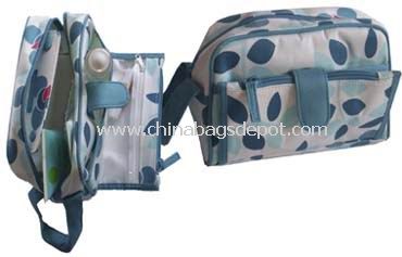 Shoulder cosmetic bag