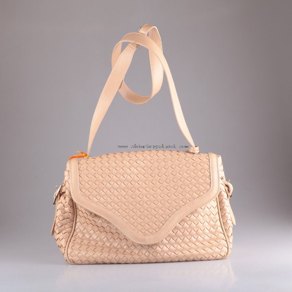 Elegant weaving smooth leather shoulder bag