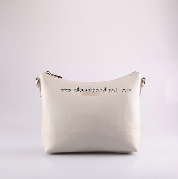 Ladies shoulder bags