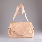 Elegant weaving smooth leather shoulder bag images