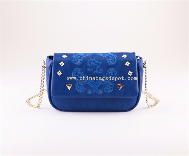 Metal chain stylish embroidery shoulder bags