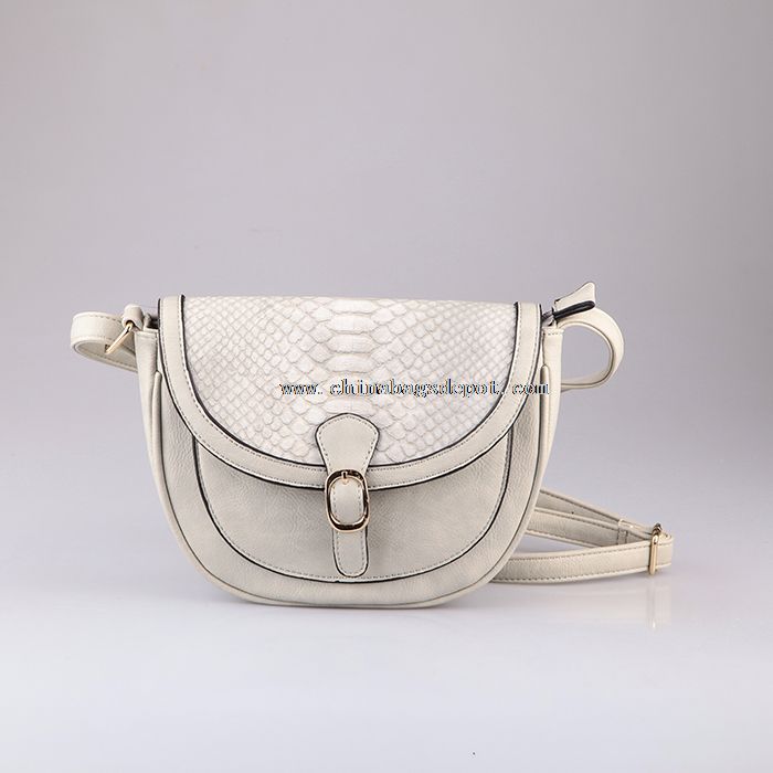 Strap shoulder bag