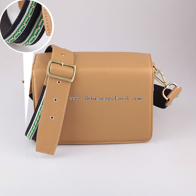 Wide strap shoulder bag