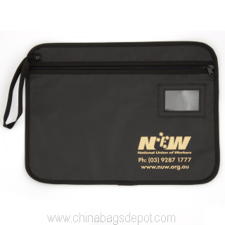 Nylon documento caso Satchel