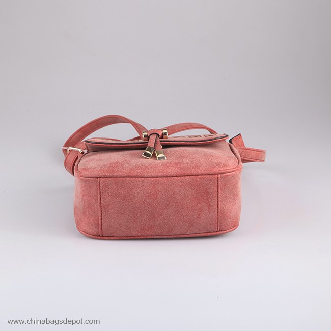 Woman daily handbag