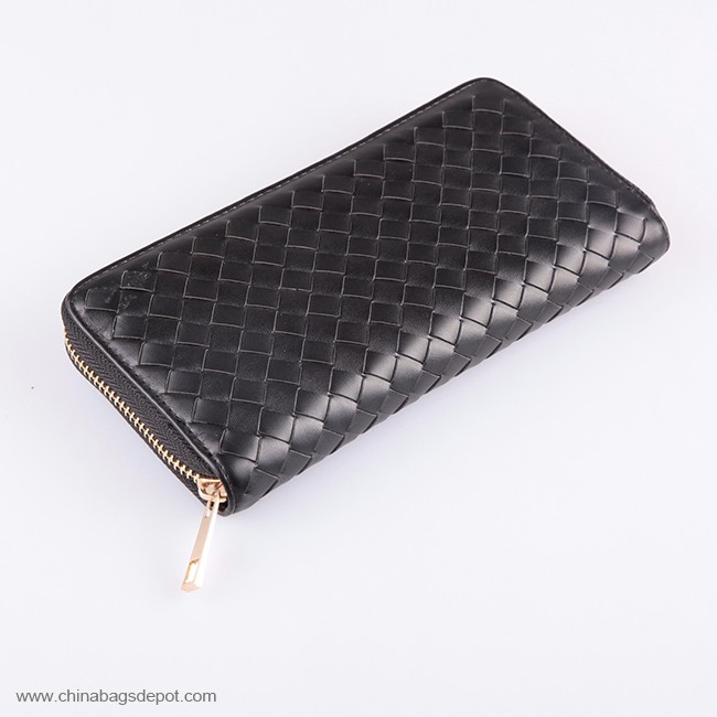 Woven women's purse