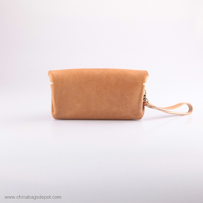 Leather clutch bags 
