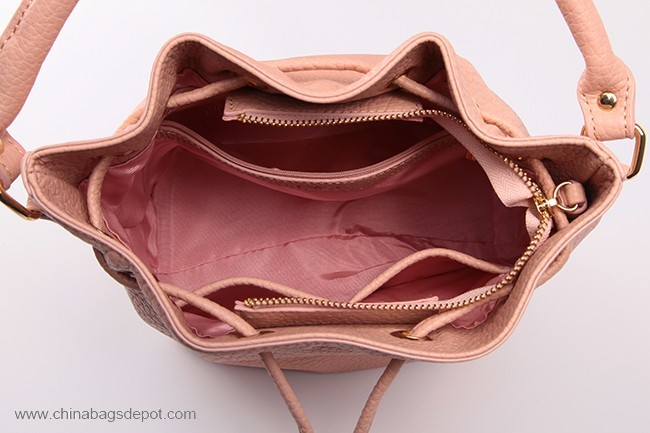 Women's handbag with tassel drawstring