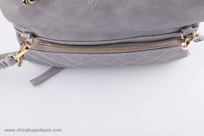Lady shoulder handbag