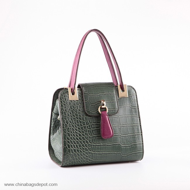 Women shoulder handbag