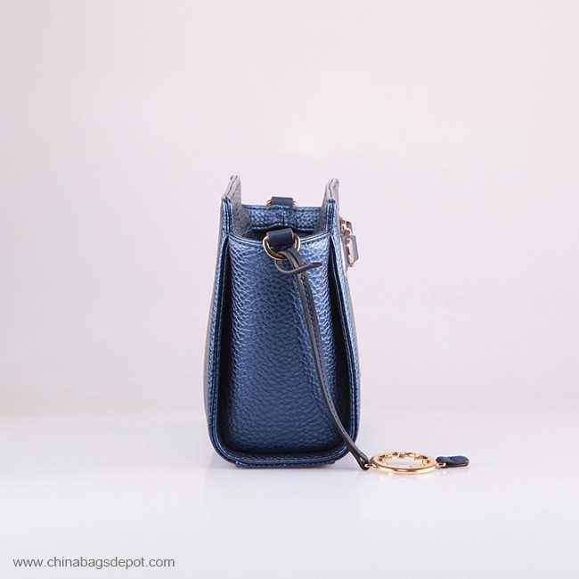 Luxury shoulder bag 