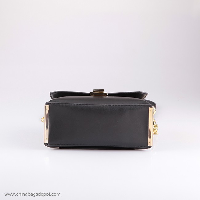 KÅ¯Å¾e mÄ›sto dÃ­vka shoulder bag