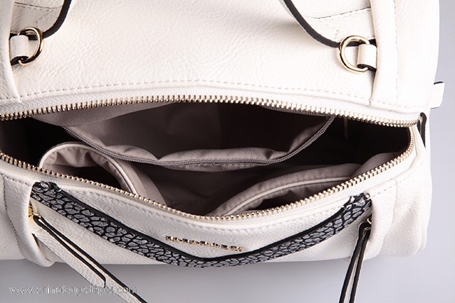 Fashion handbags 