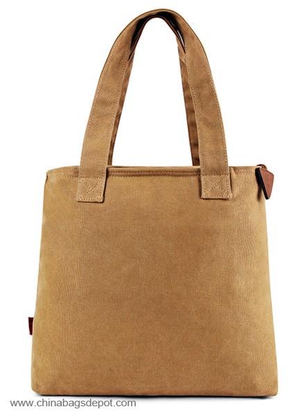 NovitÃ  design tote bags