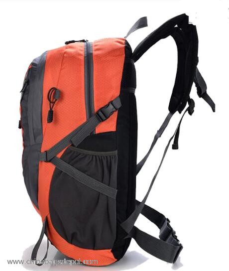  Folding travel backpack